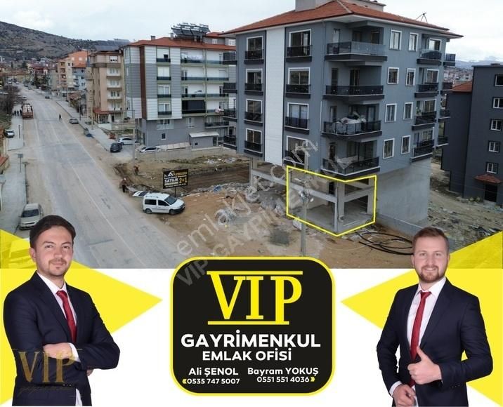 Elmalı Karyağdı Satılık Dükkan & Mağaza Vip Gayrimenkul' Den Anayol Cepheli 3 Katlı Sıfır Köşe Dükkan