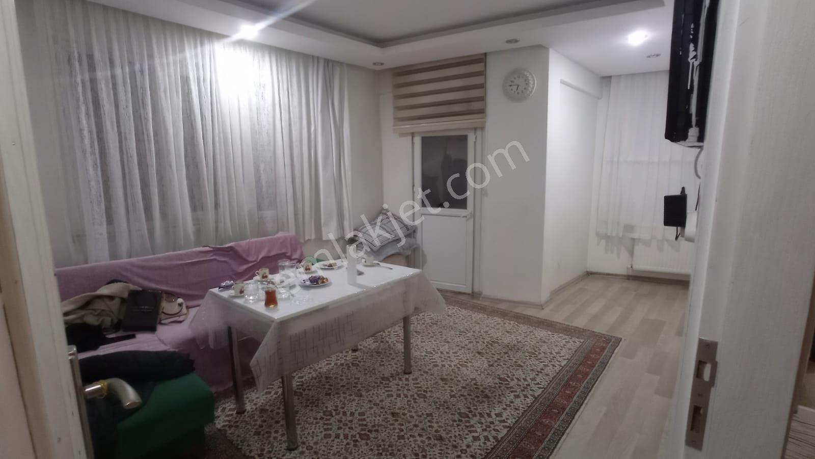 Güngören Mareşal Çakmak Satılık Daire Talip Yörükoğlun,dan Camlıkahvede Krediye Uygun Full Daire