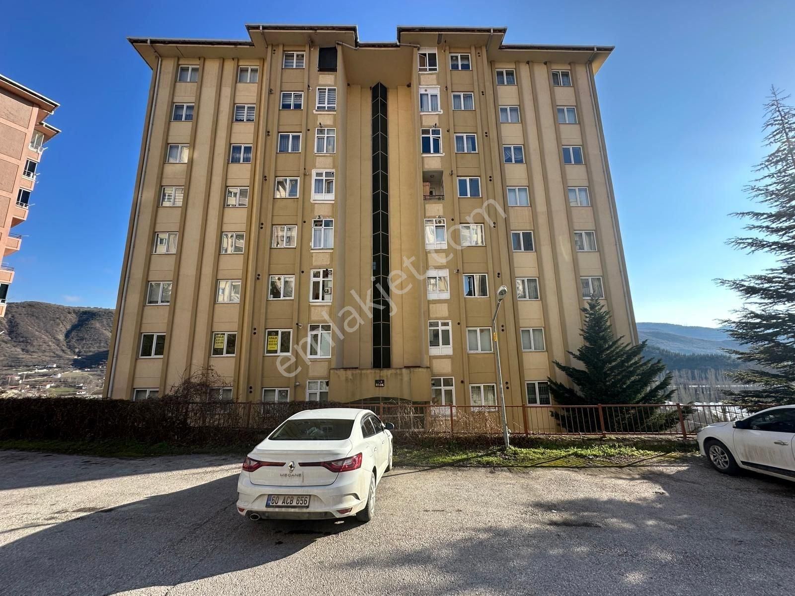 Tokat Merkez Doğukent Kiralık Daire Vadi Emlak'tan Doğukent Mahallesinde 3+1 Kiralık Daire