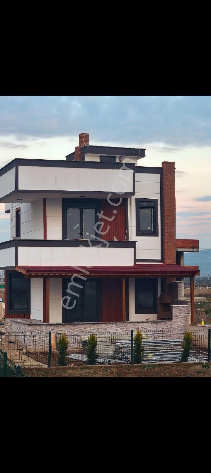 Gömeç Karaağaç Satılık Konut İmarlı Ayvalık Özcan Emlaktan Gömeç Karaağaçta Satılık Sıfır Villa