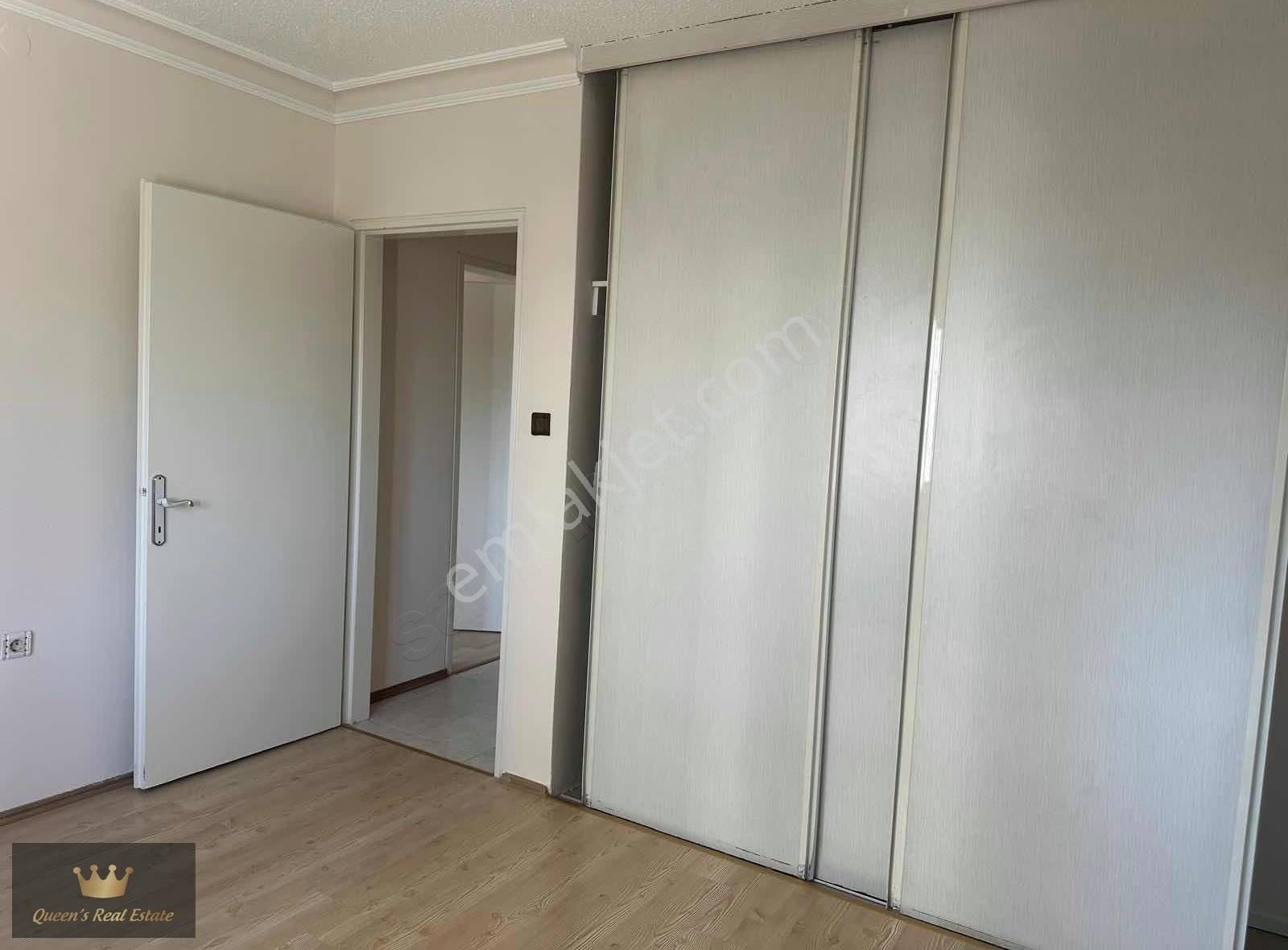 Çankaya Birlik Satılık Daire Oyak Sitesinde 2+1 90 M2 Arakat Bakımlı Satılık Daire