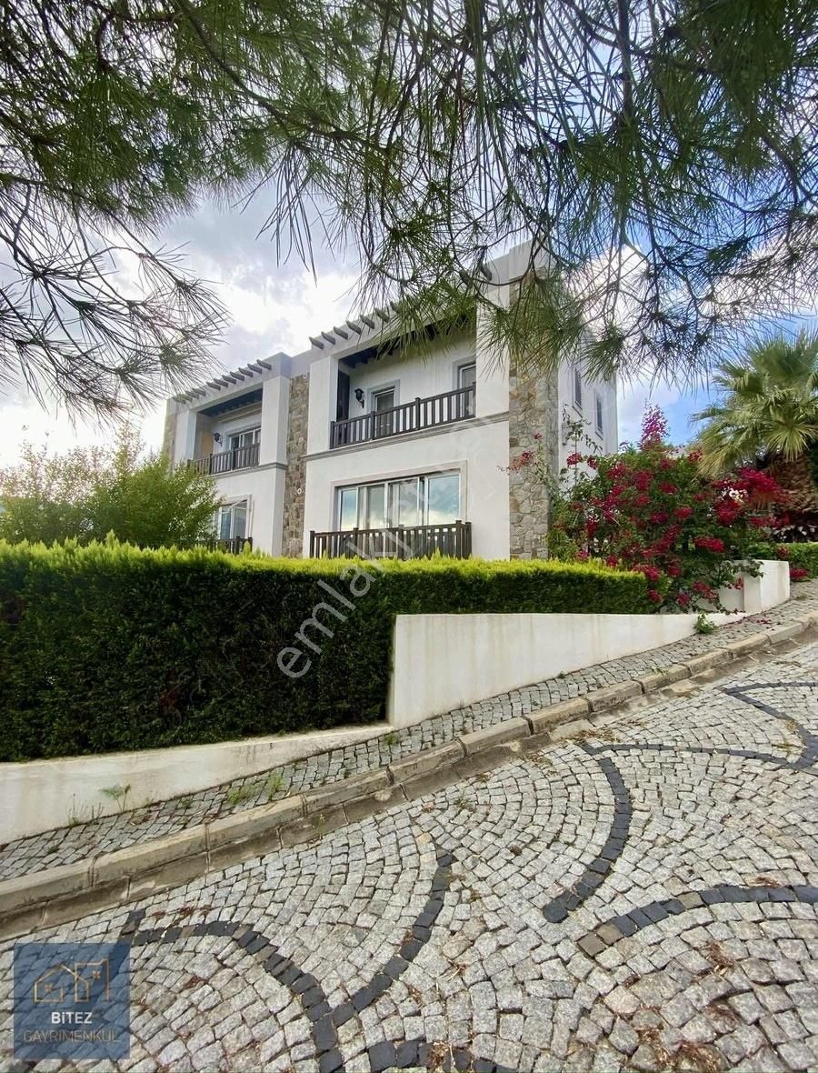 Bodrum Türkbükü Satılık Daire Türkbükünde Havuzlu Site İçerisinde Satılık 2+1 Daire