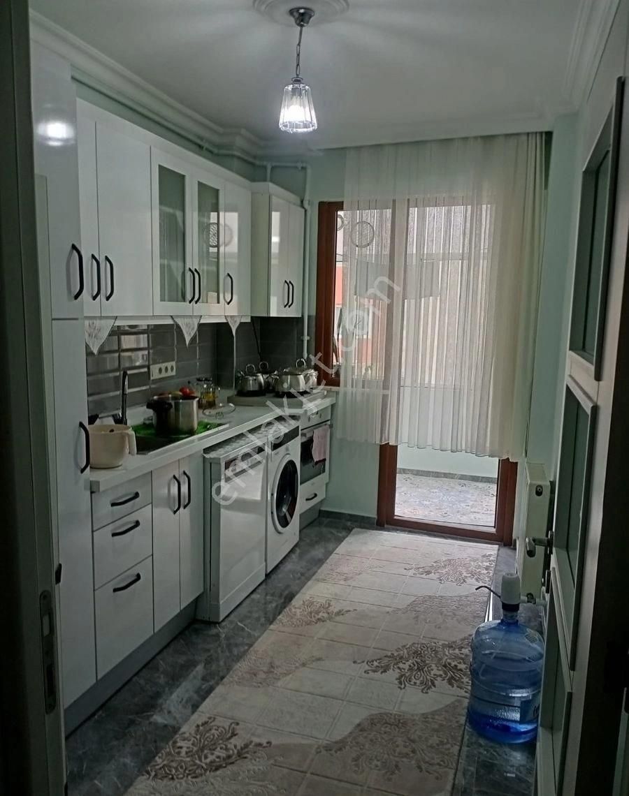 Kağıthane Ortabayır Satılık Daire Kağıthane Gültepe Ortabayırda 130m2 3+1,balkonlu,asansörlü