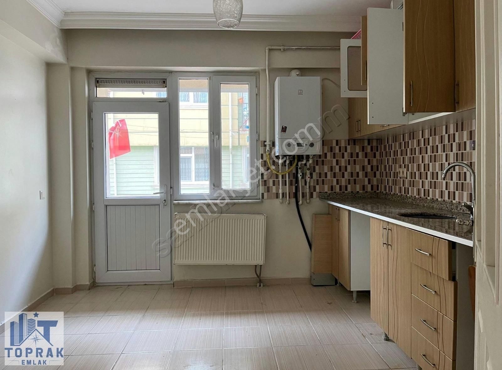 Tepebaşı Batıkent Kiralık Daire Toprak Emlaktan Batıkent Mh. Ümit Hastanesi Yakını Kiralık 3+1