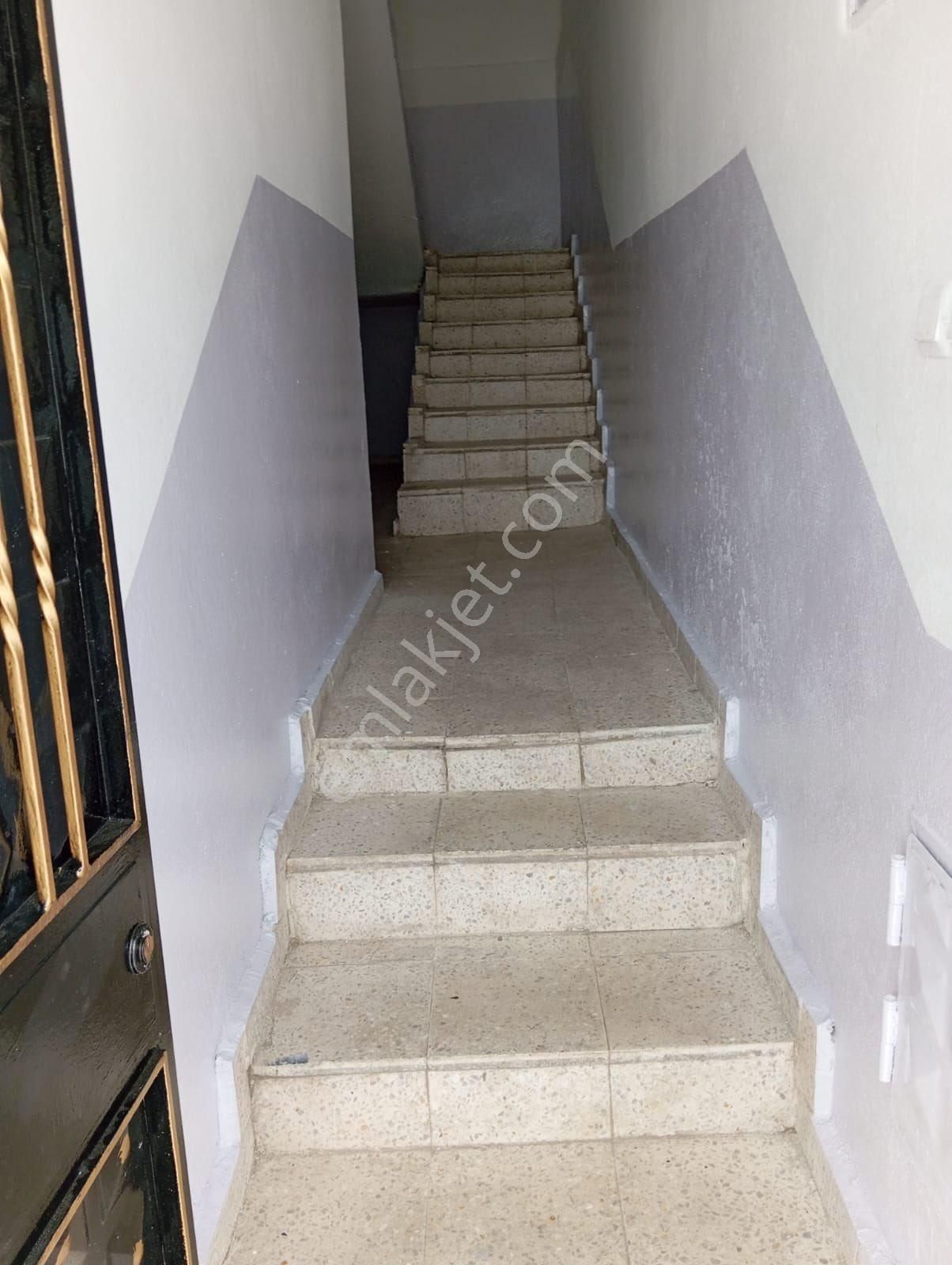 Güneş De 85m , Garajlı, 2 Katlı, Geniş 2 Şer Odalı Çok Temiz Ev - Görsel 3