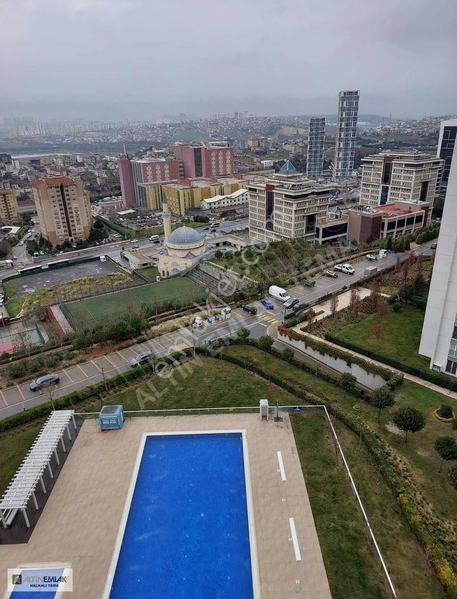 Küçükçekmece Atakent Satılık Daire Tema İstanbul 3+1 147m2 Havuz Manzaralı Satılık Daire