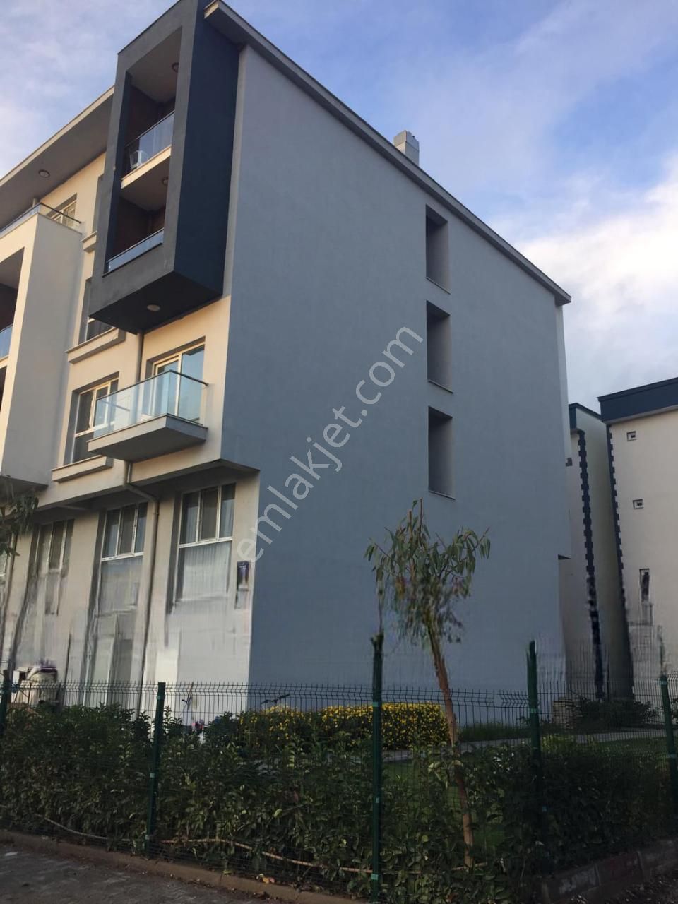 Seyrek Stüdyo City Arakat Önü Açık Havuzlu Tam 1+1 - Görsel 6