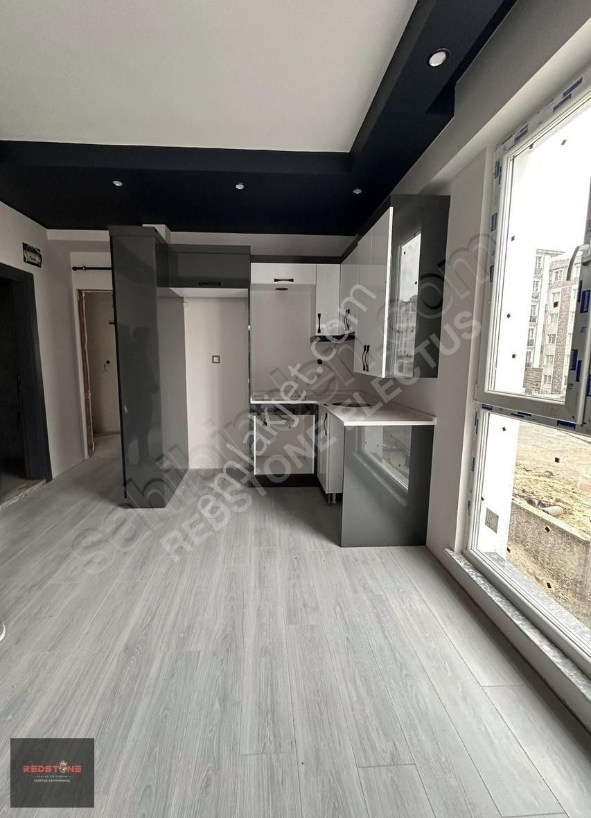 Redstone'dan Rumelide Satılık Yerden Isıtmalı Havuzlu 1+1 Daire - Görsel 10