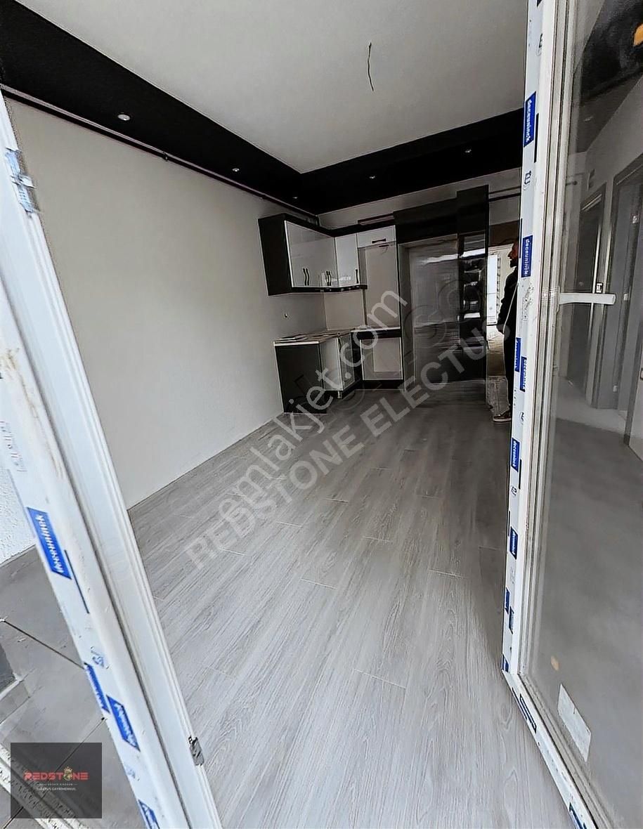Redstone'dan Rumelide Satılık Yerden Isıtmalı Havuzlu 1+1 Daire - Görsel 5