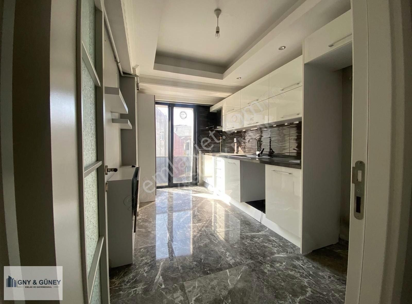 Zeytinburnu Beştelsiz Satılık Daire Güney Emlak'tan Beştelsiz'de 4+2 180 M2 10 Yıllık Satılık Daire