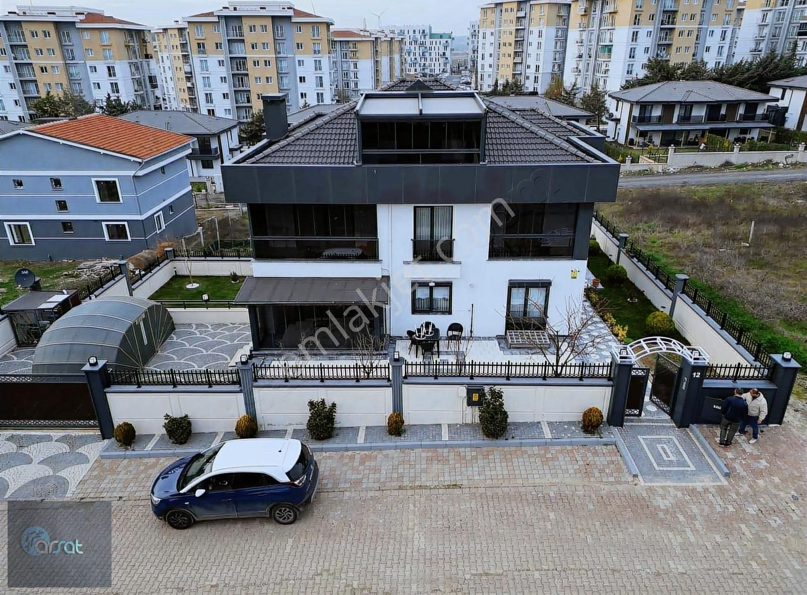 Silivri Mimar Sinan Satılık Villa Silivri Mimarsinan'da İskanı Alınmış Sıfır Lüks Villa