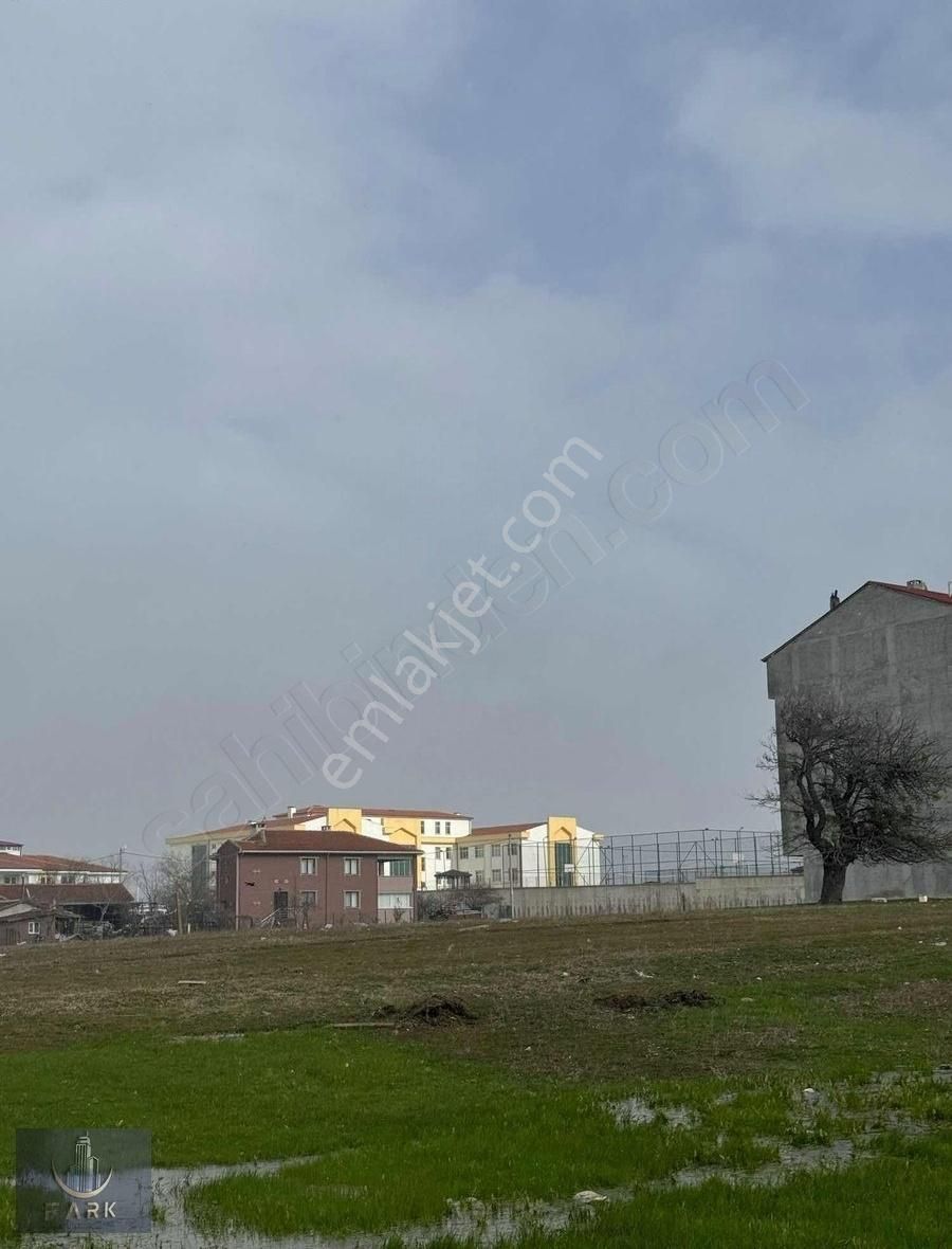 Kapaklı Atatürk Satılık Konut İmarlı Kapaklı Atatürkte Okul Yanı 293m2 İmarlı Arsa