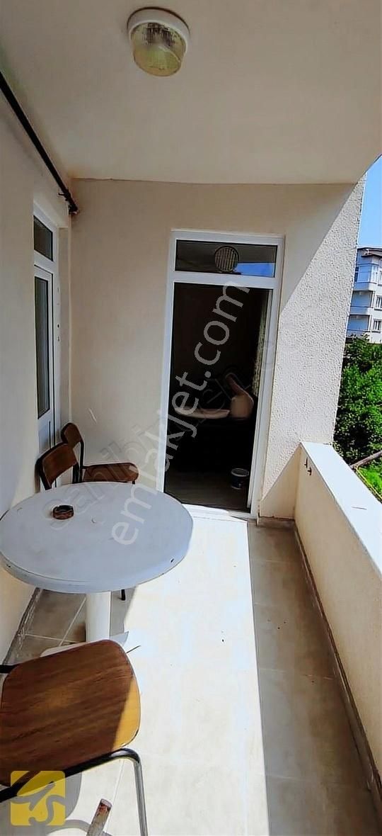 Akçakoca Osmaniye Satılık Daire Akçakoca'da Bora-2 Apartmanında Satılık 2+1 Daire