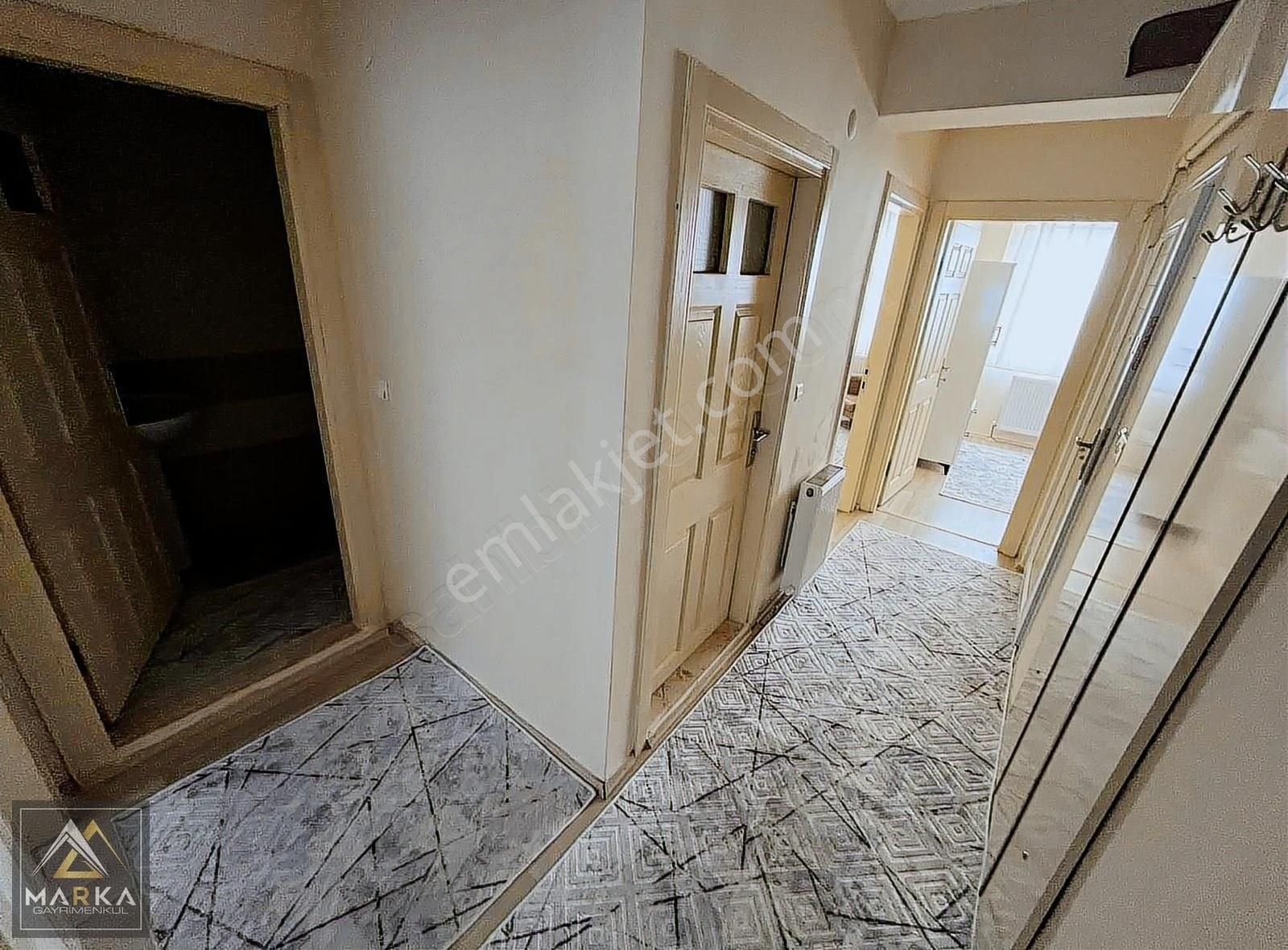 Kütahya Merkez Cemalettin Kiralık Daire Marka'dan Vatan Bilgisayar Civarı 2+1 Eşyalı Kiralık Daire