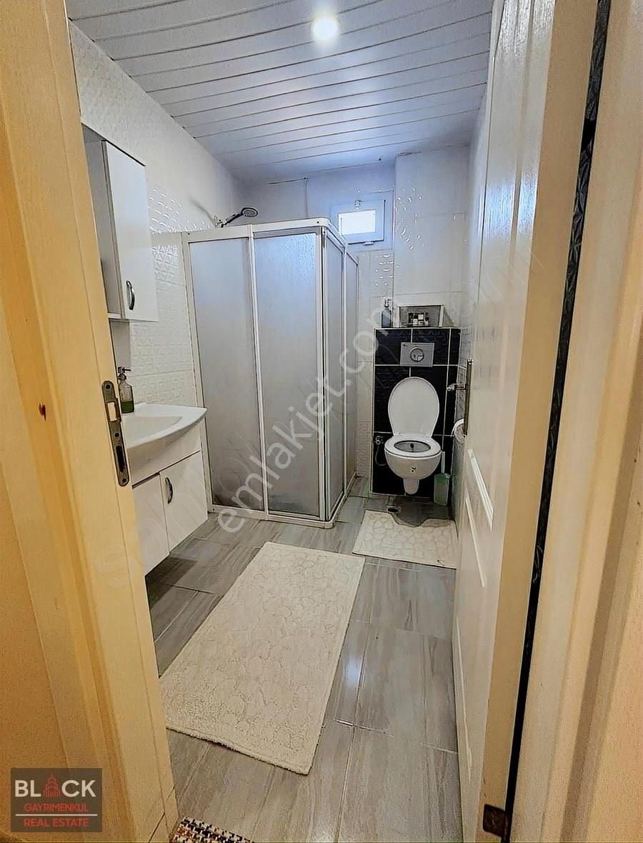 Erdemli Alata Kiralık Daire Black'ten Sahilde Eşyalı 2+1 Daire