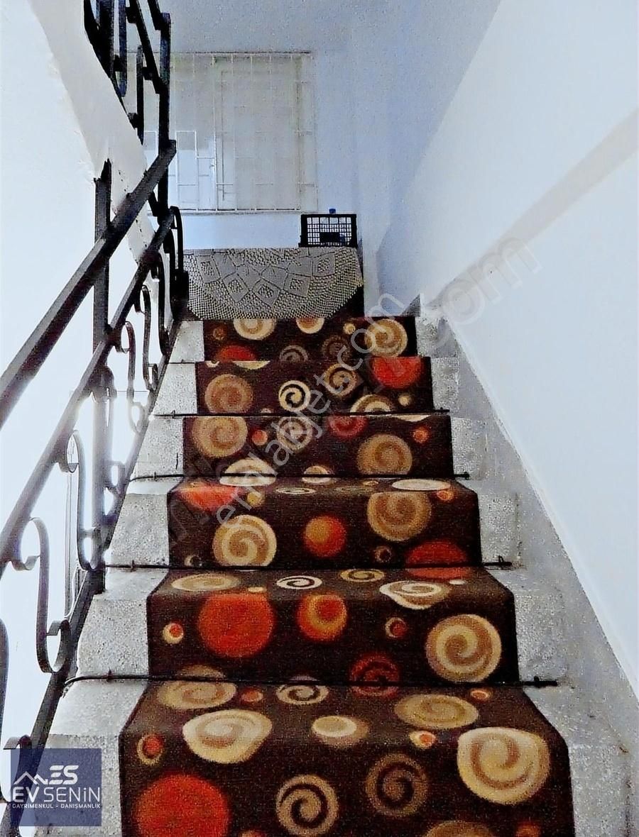Körfez Esentepe Mh. Bahçeli,üç Daireli Çok Bakımlı Satılık Bina - Görsel 9