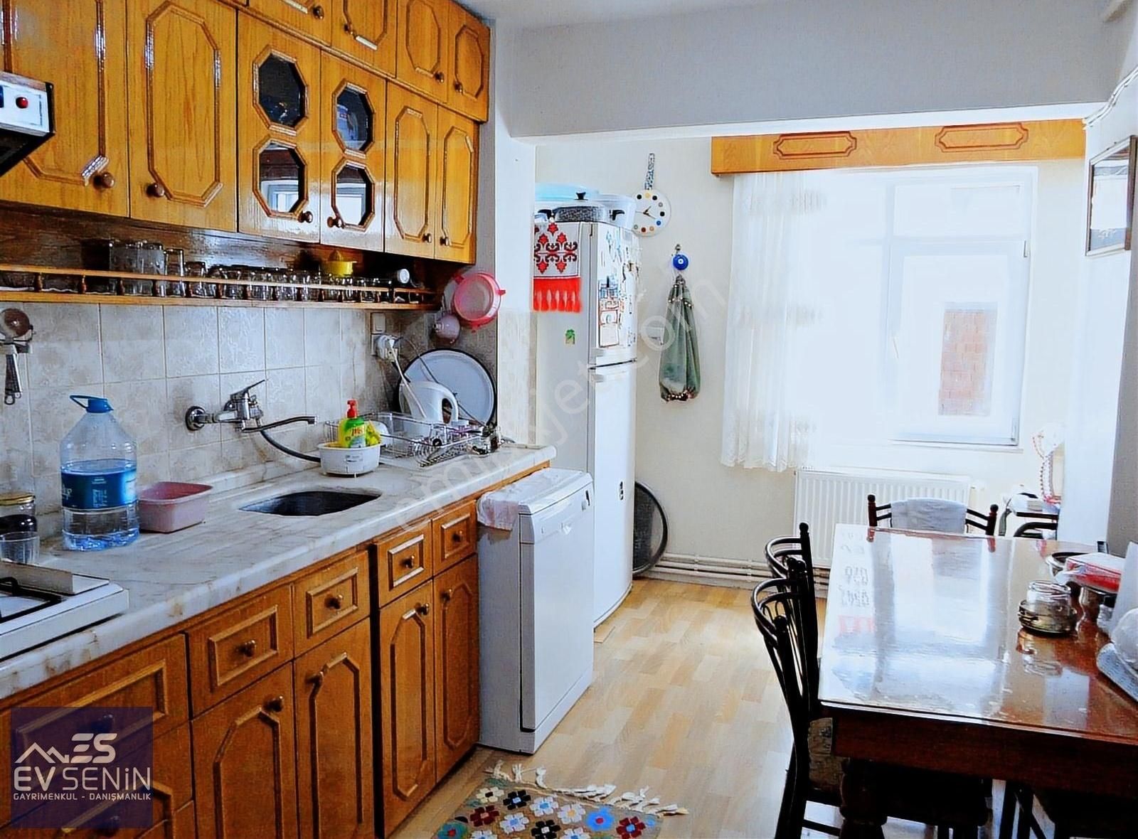 Körfez Esentepe Mh. Bahçeli,üç Daireli Çok Bakımlı Satılık Bina - Görsel 15