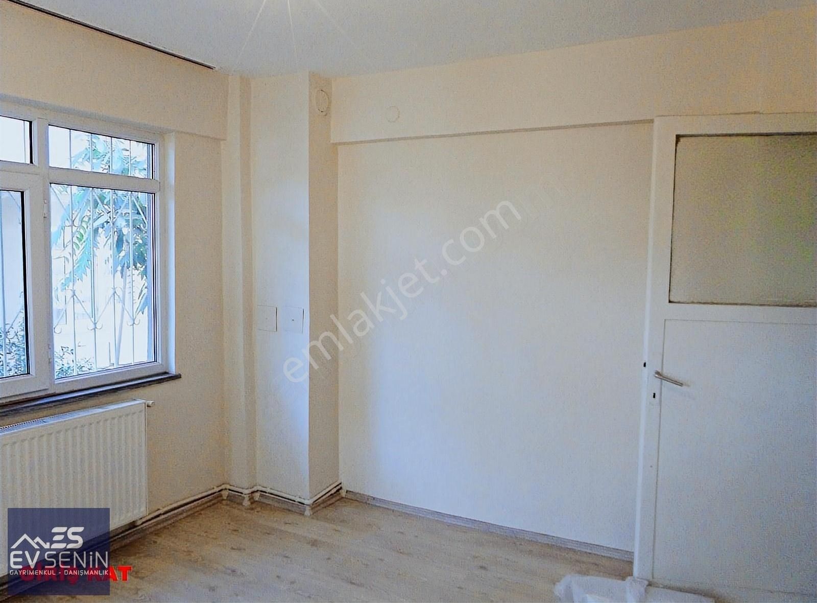 Körfez Esentepe Mh. Bahçeli,üç Daireli Çok Bakımlı Satılık Bina - Görsel 4