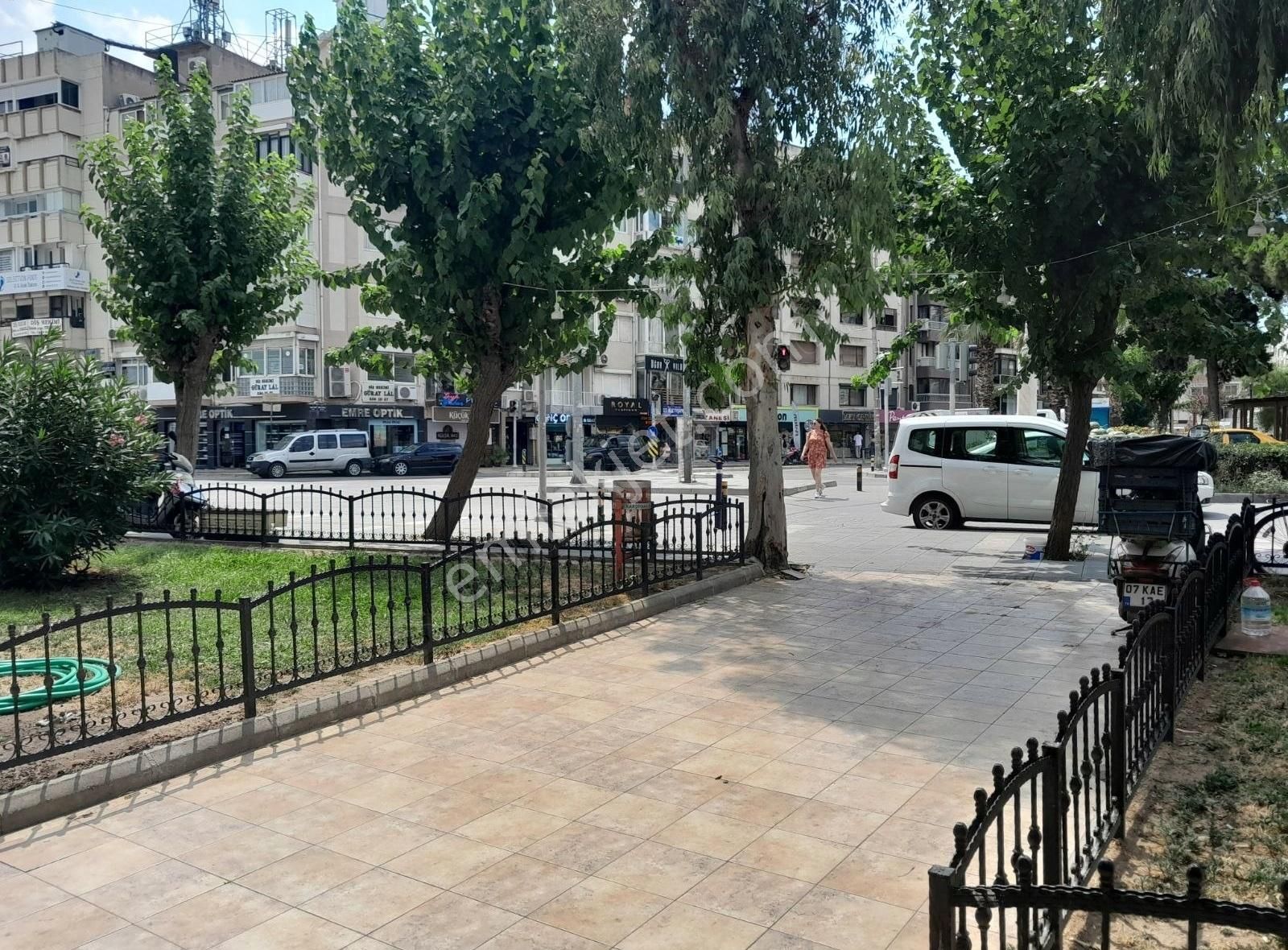İzmir İn İncisi Bostanlı Merkezde Ķöşe Dükkan - Görsel 2