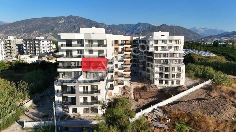 Finike Hasyurt Satılık Daire Denize Sıfır Konumda Lüks Deniz Manzaralı 1+1 Sıfır Rezidans