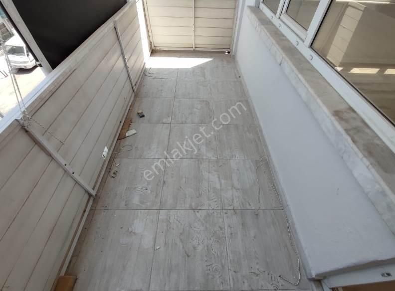 Gazi Mahallesinde Sahile Ve Gmk Bulvarına 3 Dakika Ara Kat İçi Full Yapılı Satılık 3+1 Daire - Görsel 24