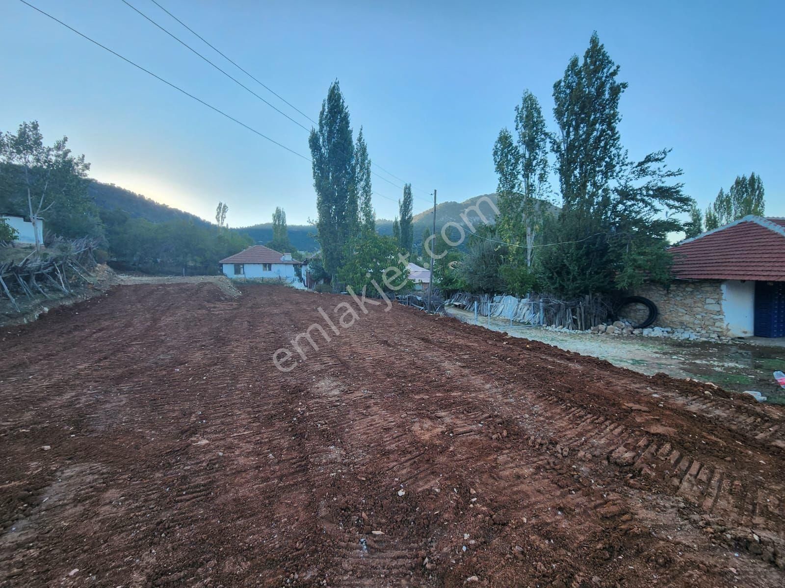 Seydikemer Yaylaceylanda Satılık 935m2 İmarlı Arazı Satiliktır - Görsel 3