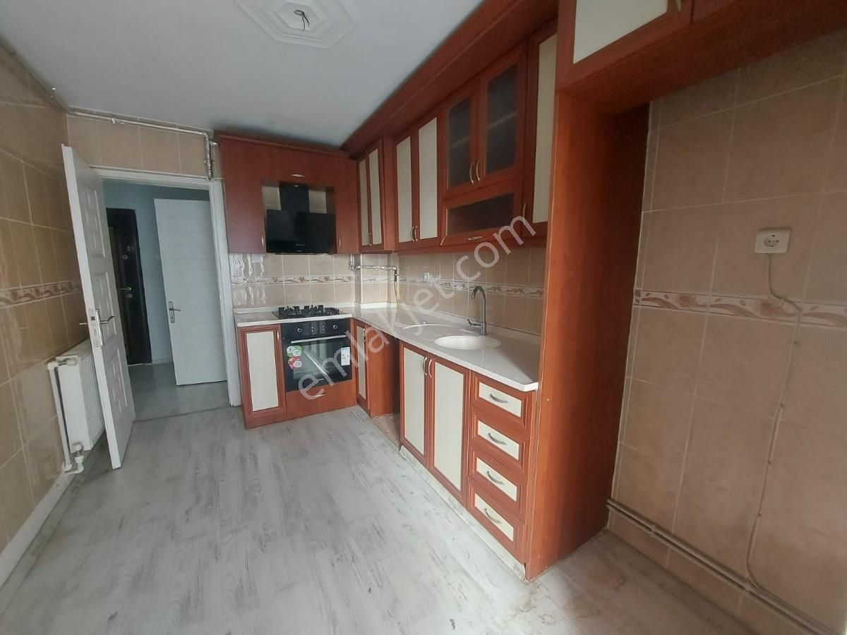 Buca Yaylacık Satılık Daire Yaylacık Mah. Site İçinde 3+1 Arakat 120 M2 Satılık Daire