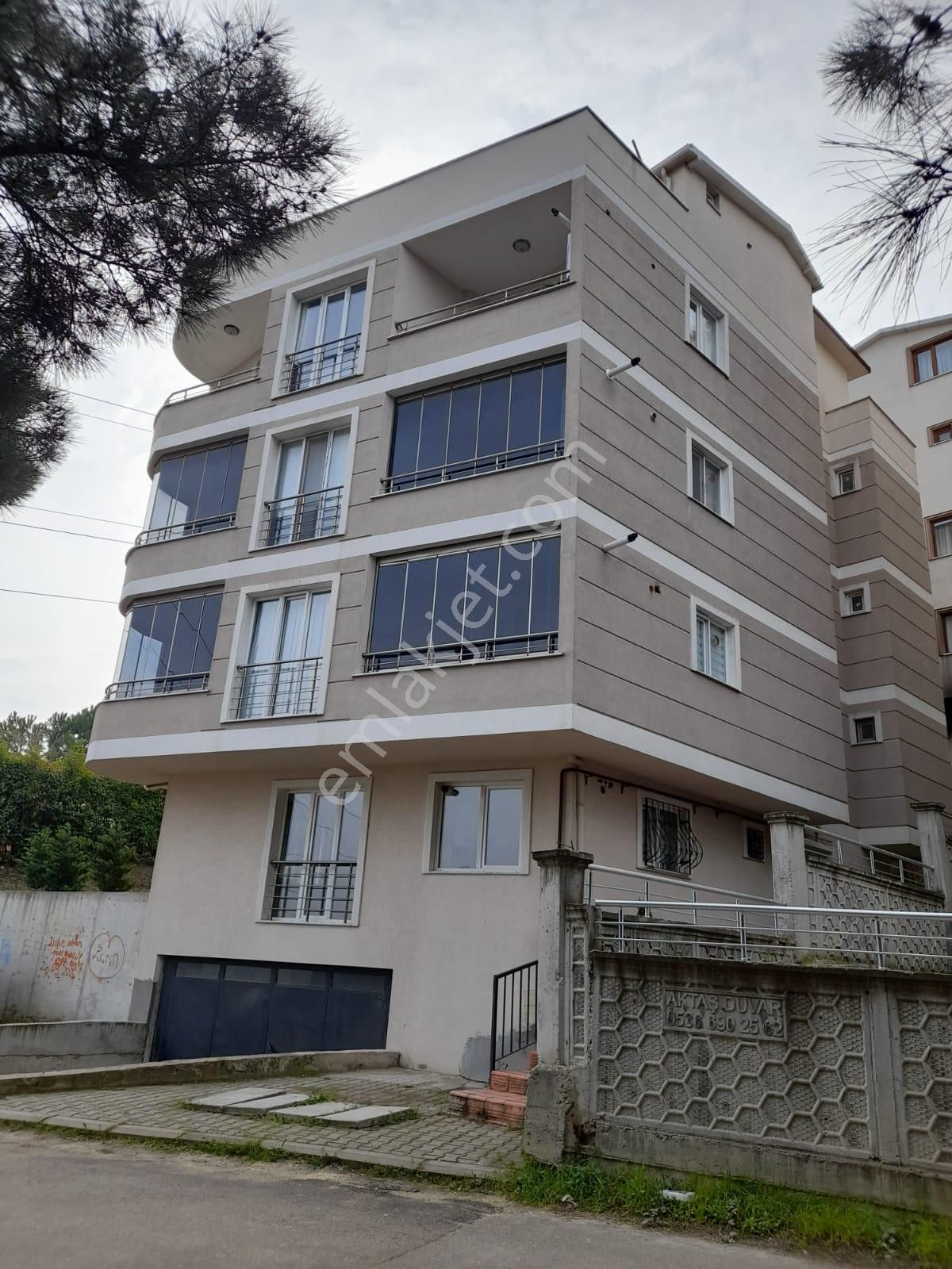 Bursa Nilüfer Bahçe Katı Kiralık Daire Rt Safir' Den Üçevler Mahallesinde 2+1 Kiralık Daire