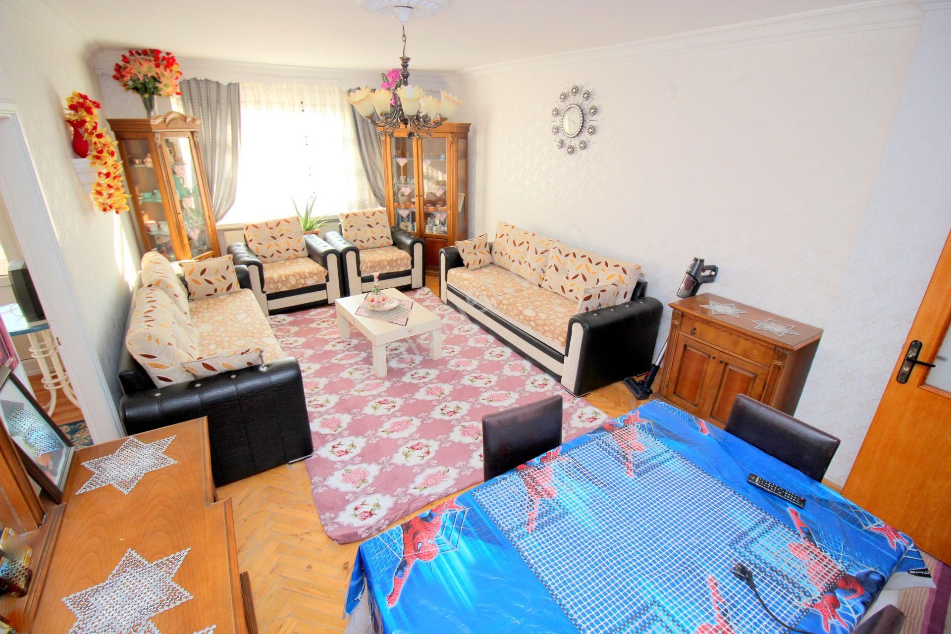 Emre Emlaktan Sincan Mareşalçakmakta 5+1 Satılık Teras - Görsel 4