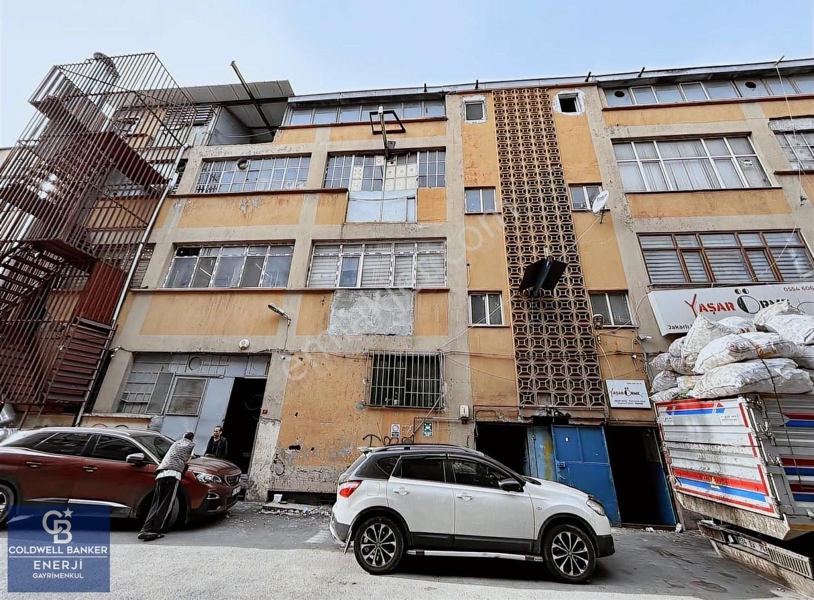 Bayrampaşa'da Satılık 750m2 Depo İmalata Uygun - Görsel 17