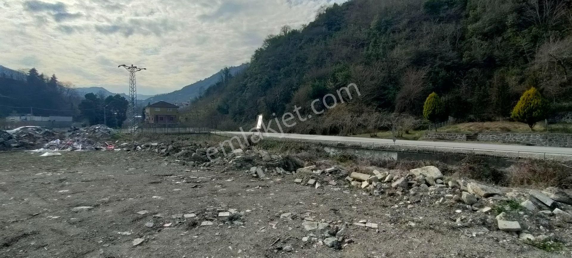 Yomra Çınarlı Satılık Ticari İmarlı Çınarlı Ana Yol Kenarında Satılık Ticari-sanayi İmarlı Arazi