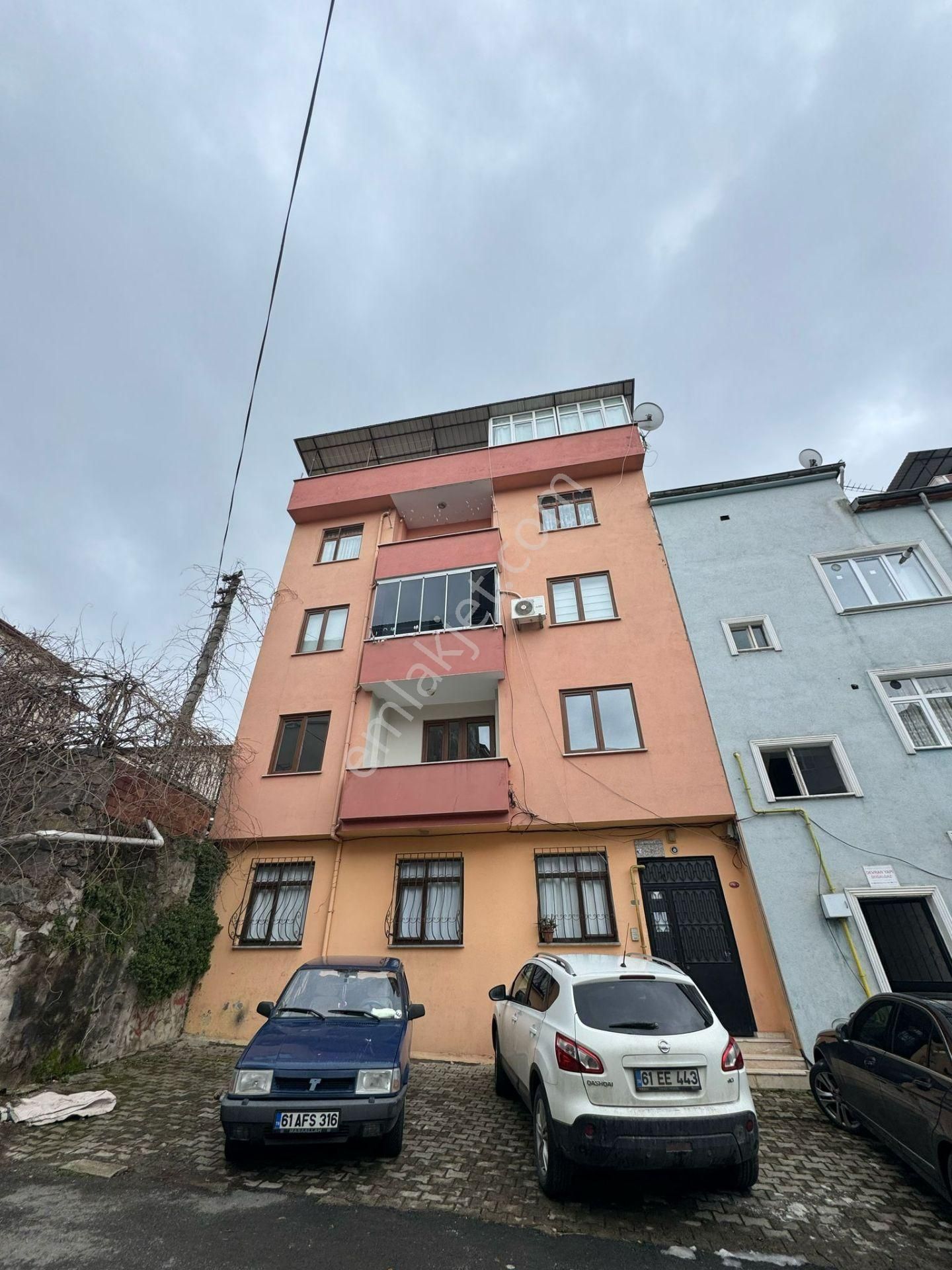 Ortahisar Pelitli Satılık Daire Trabzon'da Satılık Dubleks Daire(2ayrı Daire)