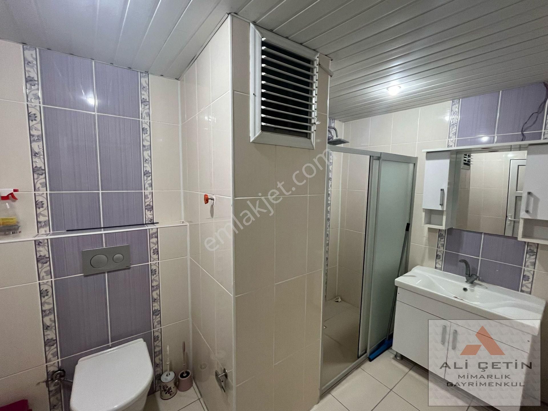 Ilıca' Da 4. Kat 1+1 Amerikan Mutfak 85 M2 Eşyalı Kiralık Daire - Görsel 5