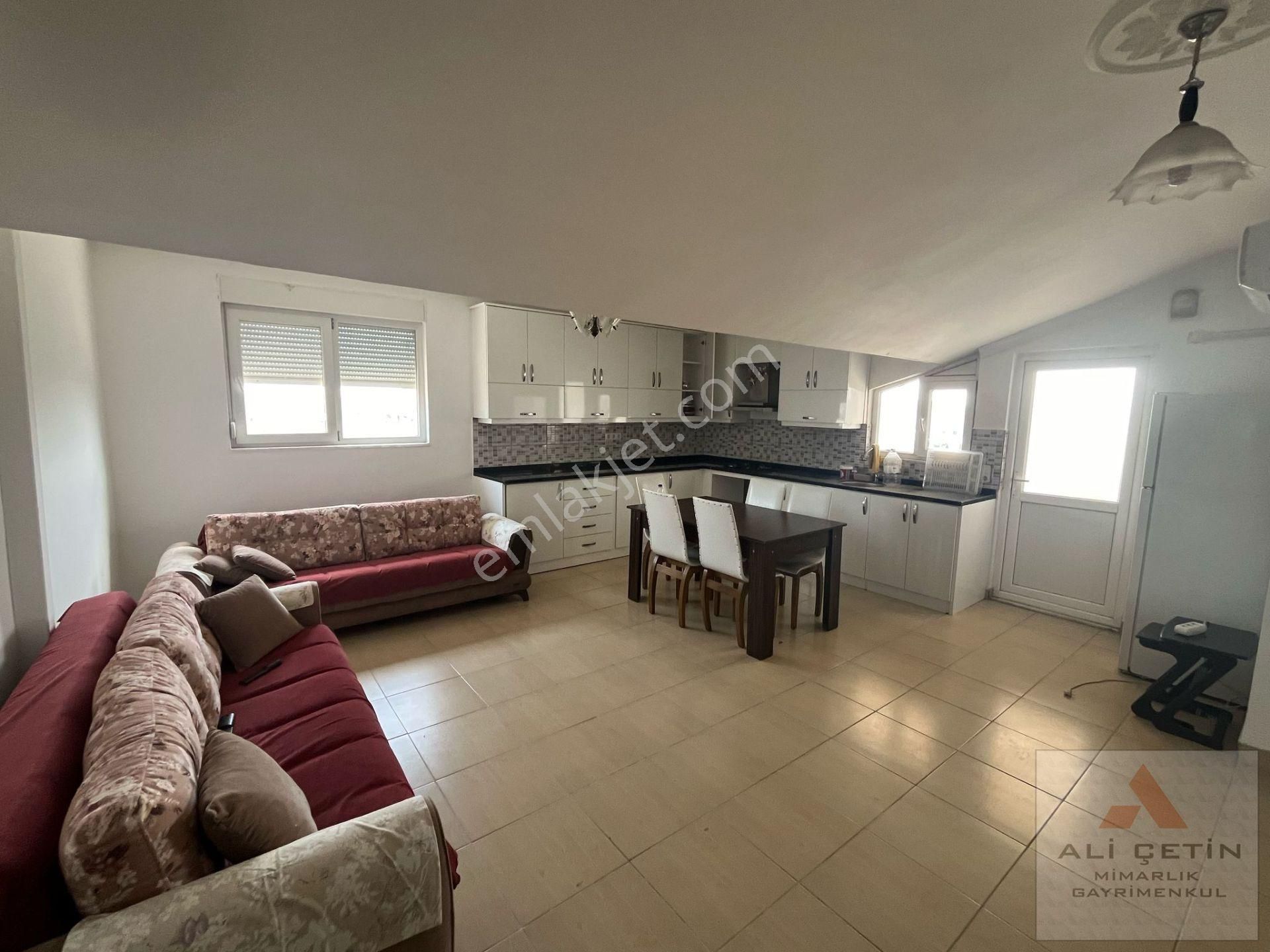 Ilıca' Da 4. Kat 1+1 Amerikan Mutfak 85 M2 Eşyalı Kiralık Daire - Görsel 2