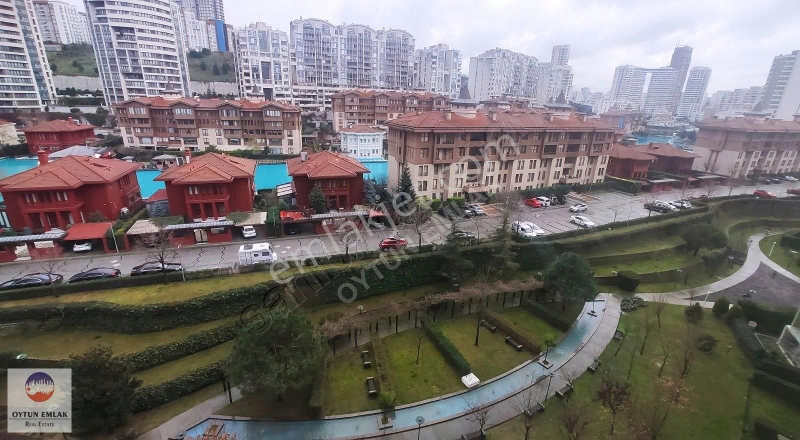 Küçükçekmece Atakent Satılık Daire Bosphorus City Erguvan Evleri'nde 3+1 Satılık Boş 122m² Daire