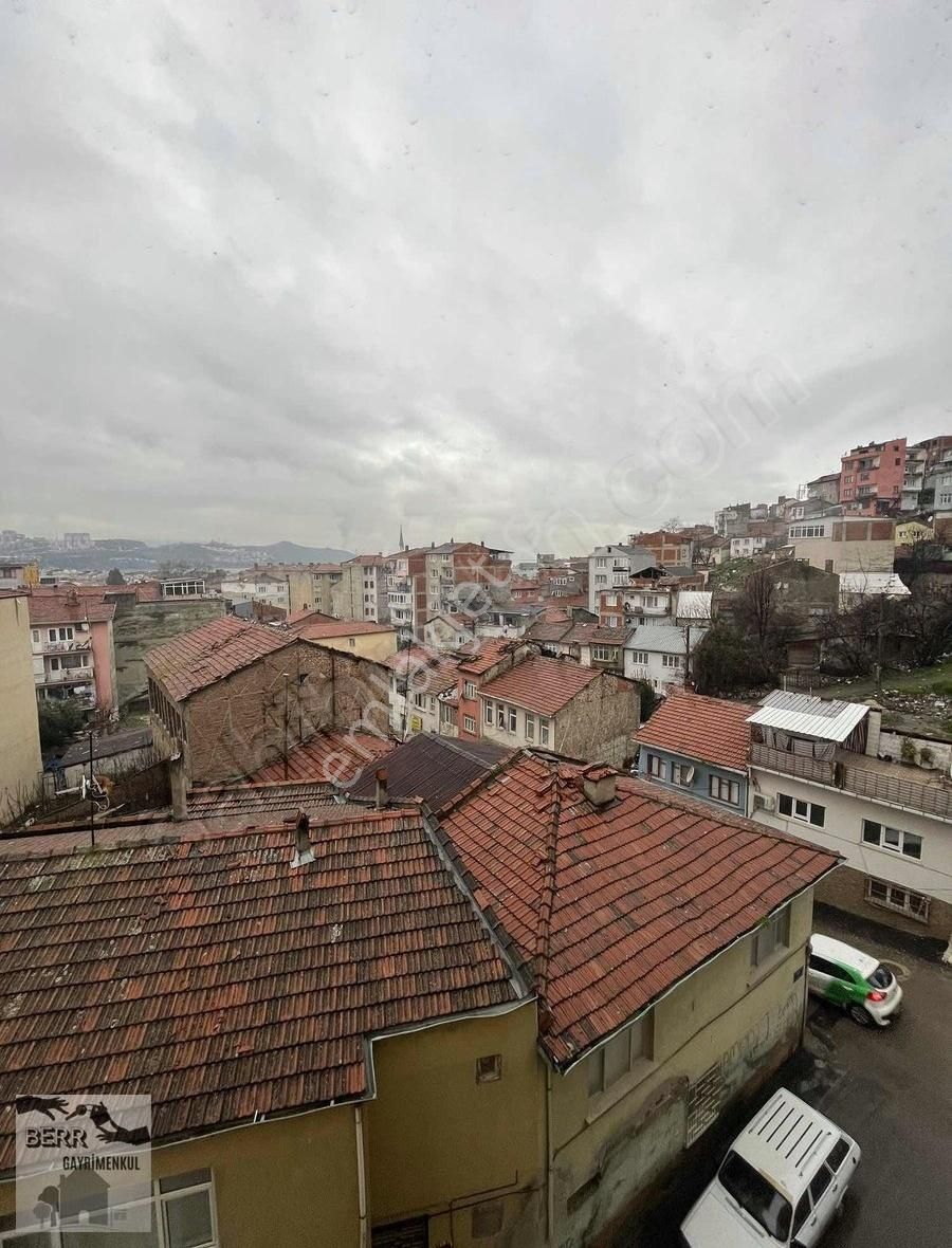 Gemlik Yeni Satılık Daire Çukurbahçe'de Yeni Binada Ara Kat Daire