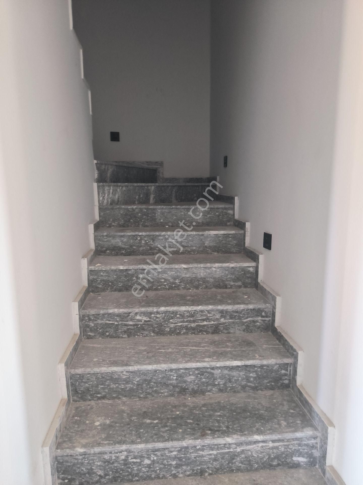 Ays Den Cumhuriyette Satılık Villa - Görsel 8