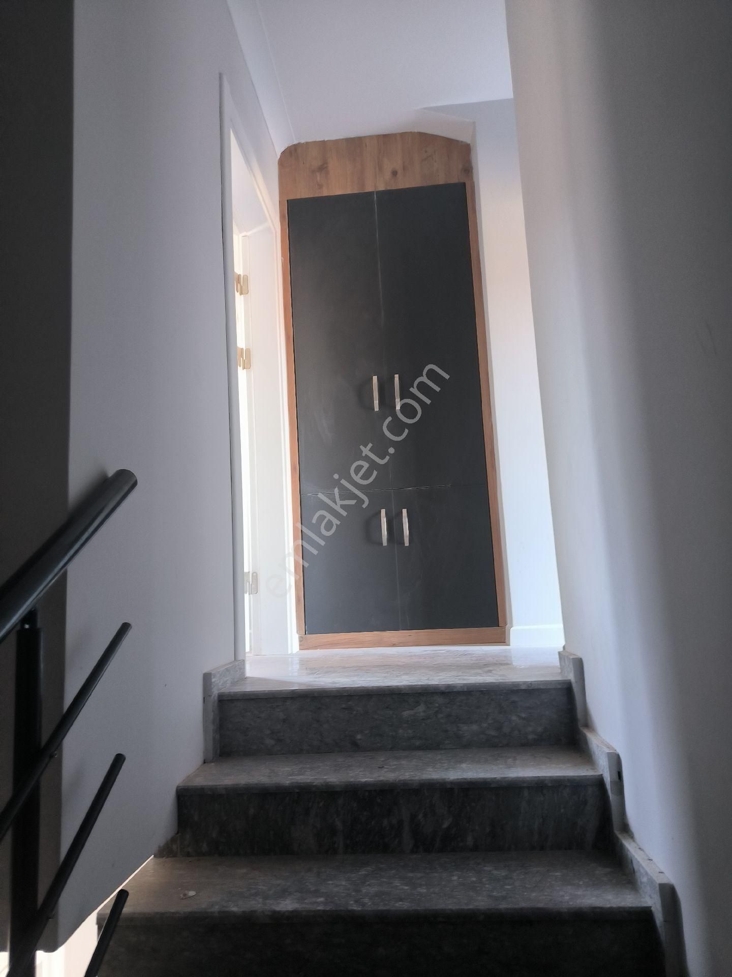 Ays Den Cumhuriyette Satılık Villa - Görsel 15