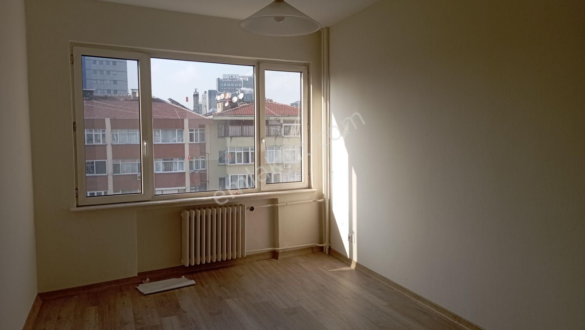 Şişli Merkez Kiralık Daire İskenderoğlu Sk. 3+1 Kiralık Daire