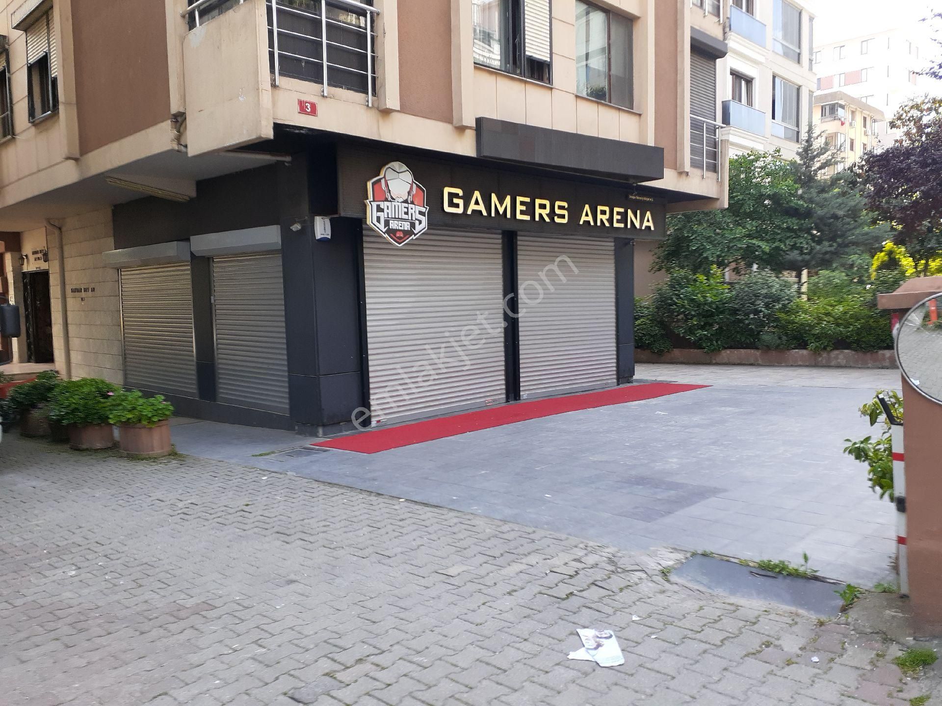 Kadıköy Bostancı Satılık Dükkan & Mağaza Bostancı'da Satılık 350m² Dükkan Mağaza Showrom