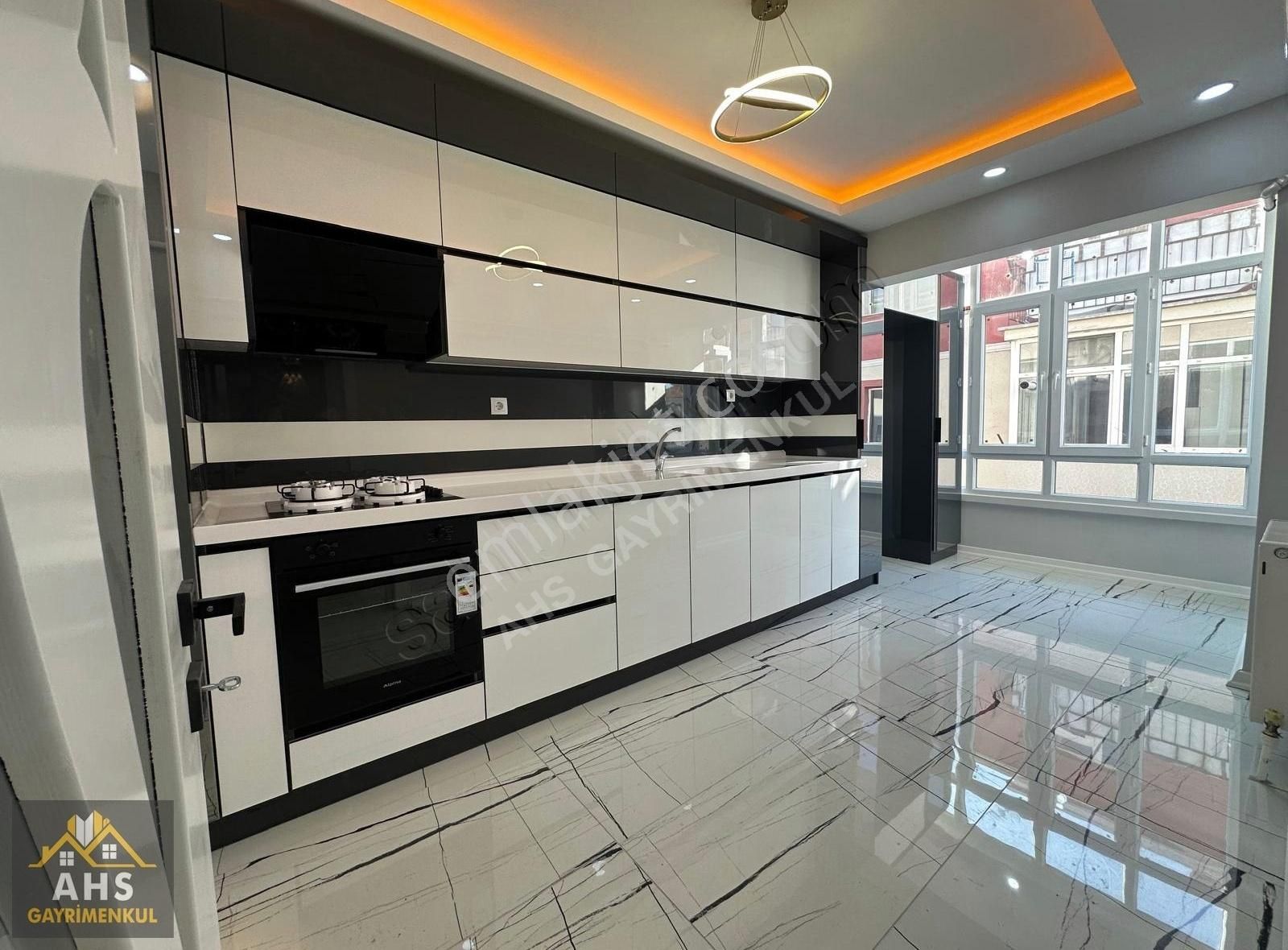 Sincan Plevne Mah. 3+1 Ara Kat Lüks Yapılı Satılık Daire