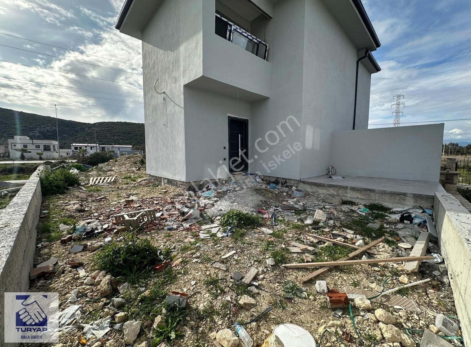 İçmelerde Denize 260 Metre, Üniversiteye Yakın Lüks 2+1 Villa - Görsel 6