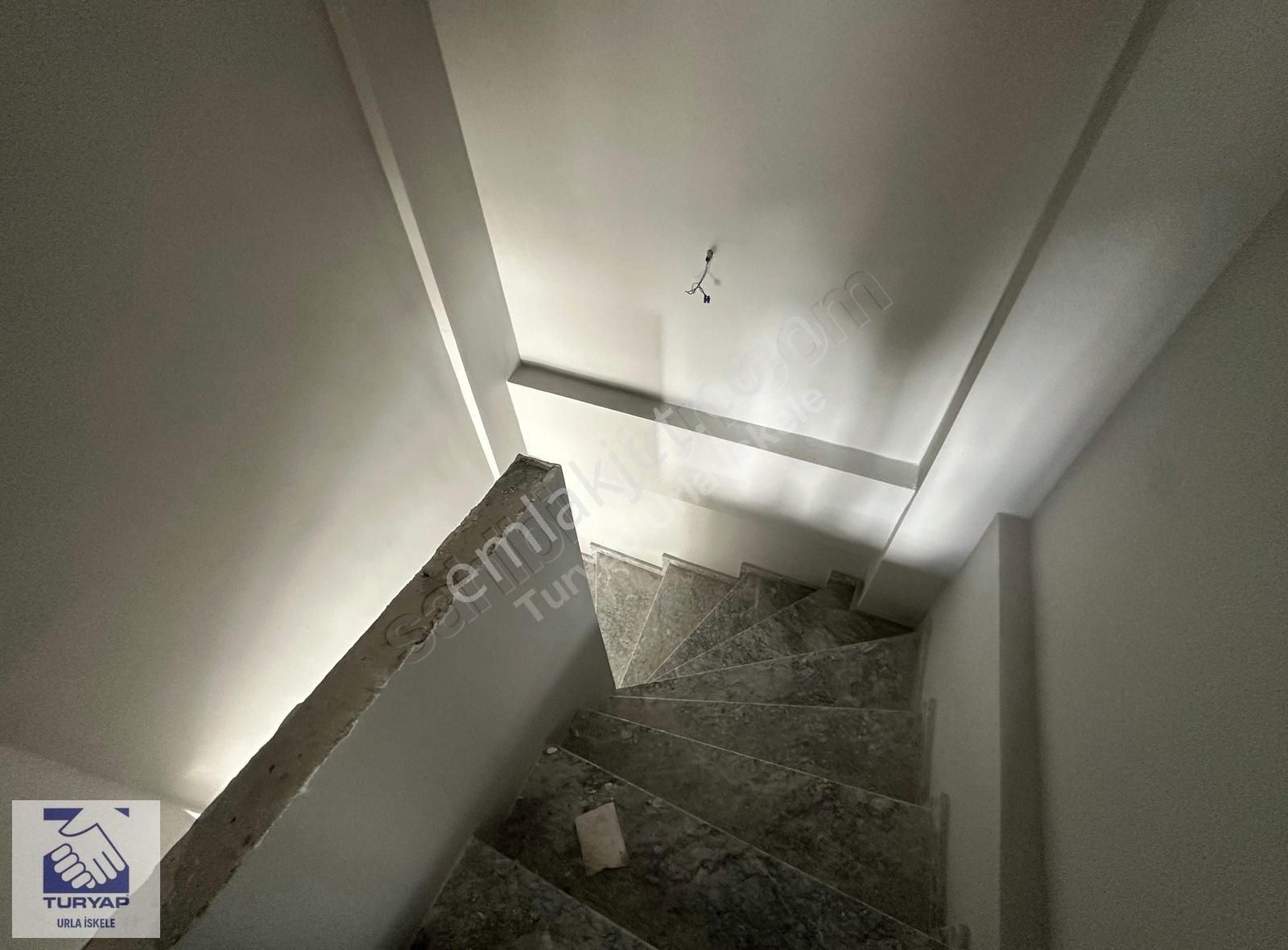 İçmelerde Denize 260 Metre, Üniversiteye Yakın Lüks 2+1 Villa - Görsel 14