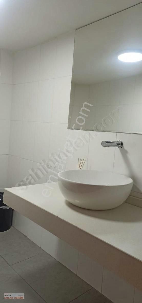 İzmit Mrk'de Kiracılı 3 Katlı Yatırımlık Satılık Dükkan - Görsel 9