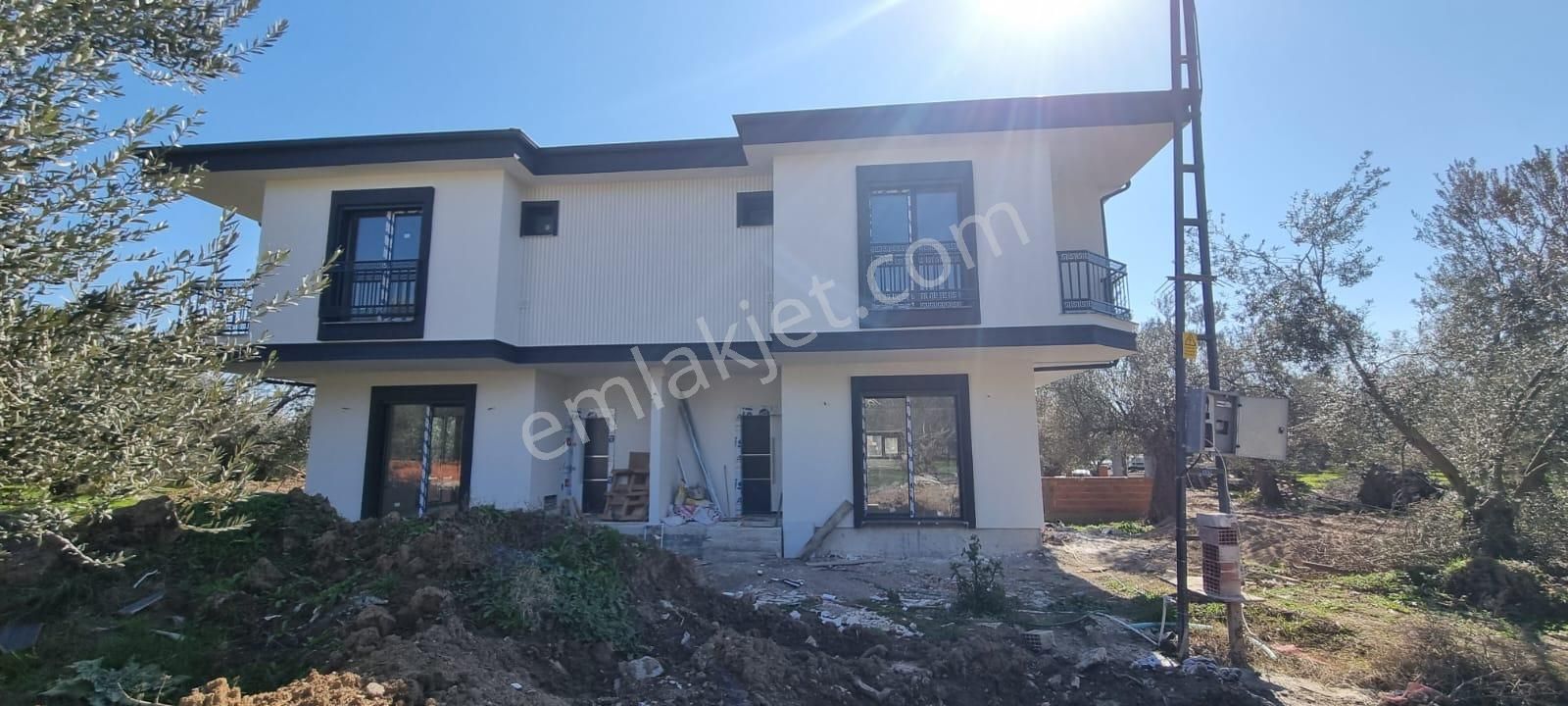 Ayvacık Küçükkuyu Bld. (Mıhlı) Satılık Villa Çanakkale/küçükkuyu/mıhlıda Dubleks Villa