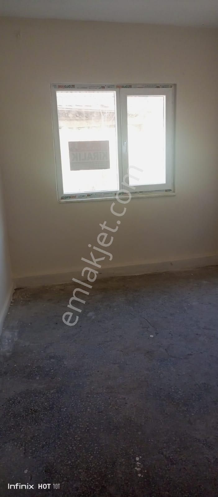 Çarşı İçinde İkinci Kat Dolğalgazlı Kiralık Dükkan - Görsel 2