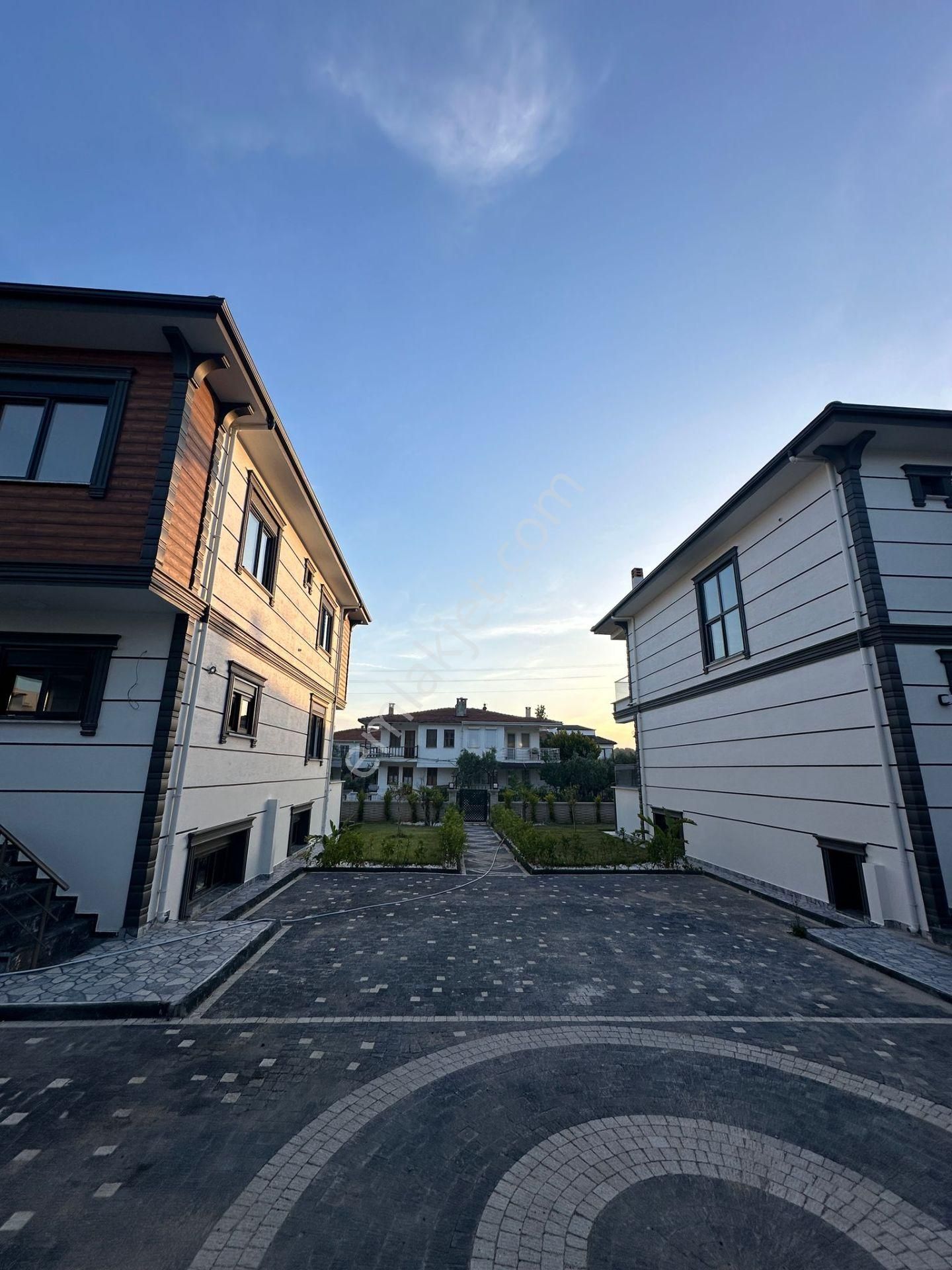 Ayvalık Küçükköy Satılık Villa Balıkesir Ayvalık Sarımsaklı Da Satılık Muhtesem Villa