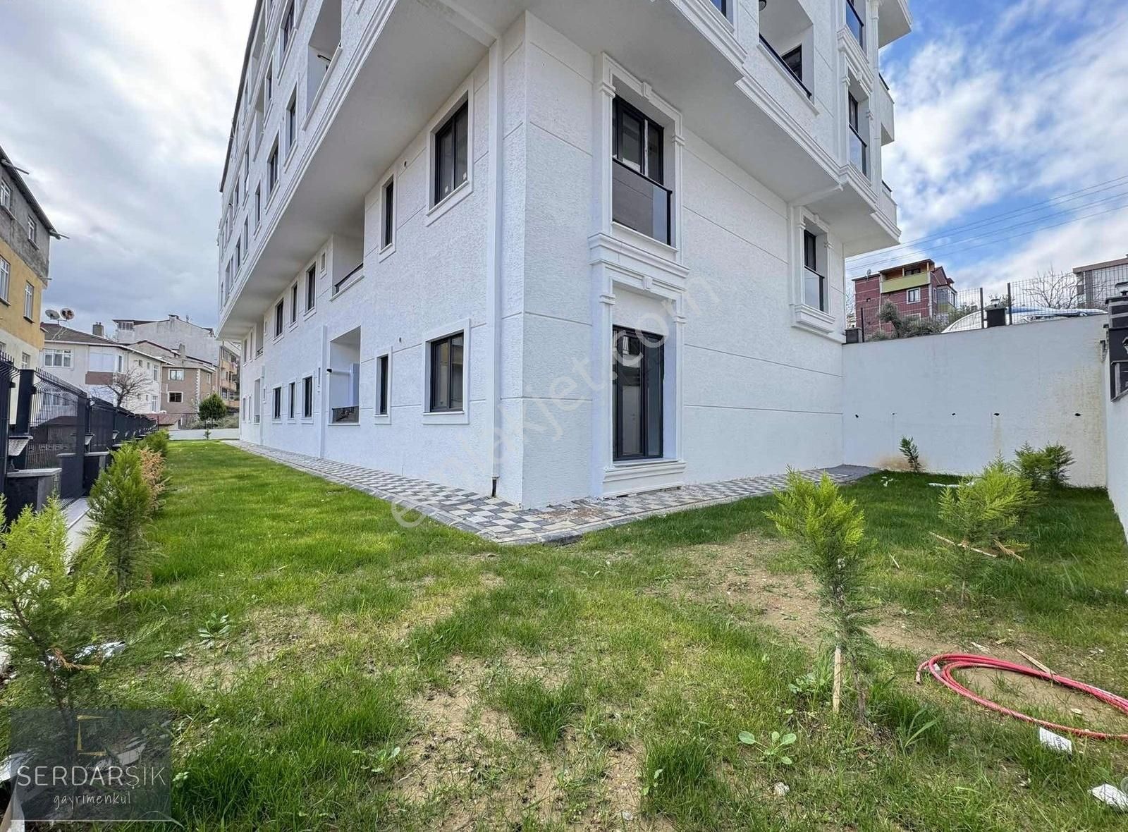 Darıca Bağlarbaşı Satılık Daire *tuzla Caddesi Mevki Lüks Fırsat Müstakil Bahçeli 2+1 90m² Daire