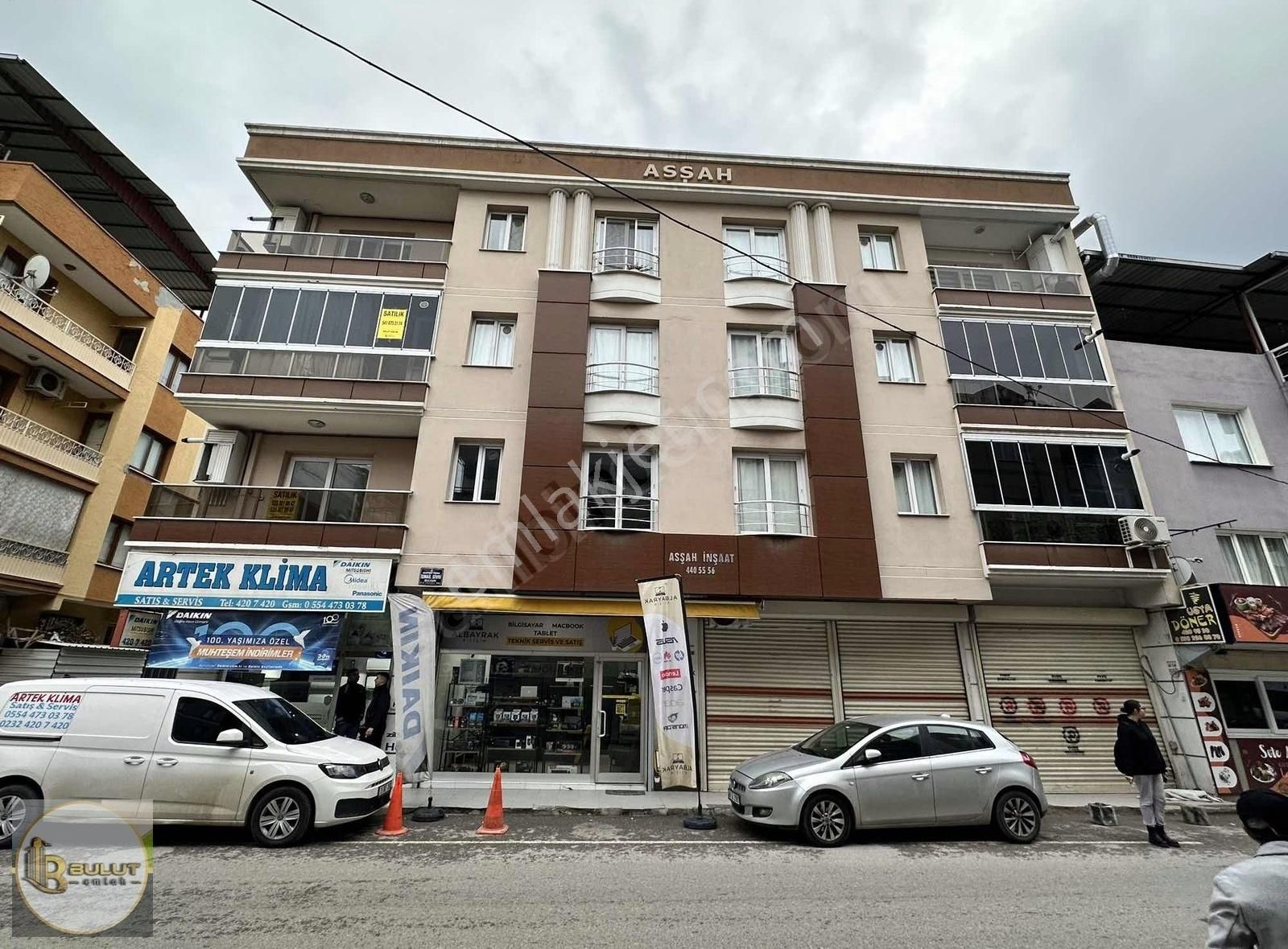 Buca Yenigün Satılık Daire Bulut Emlak'tan Cadde Üzerinde Fırsat 2+1 Yeni Daire