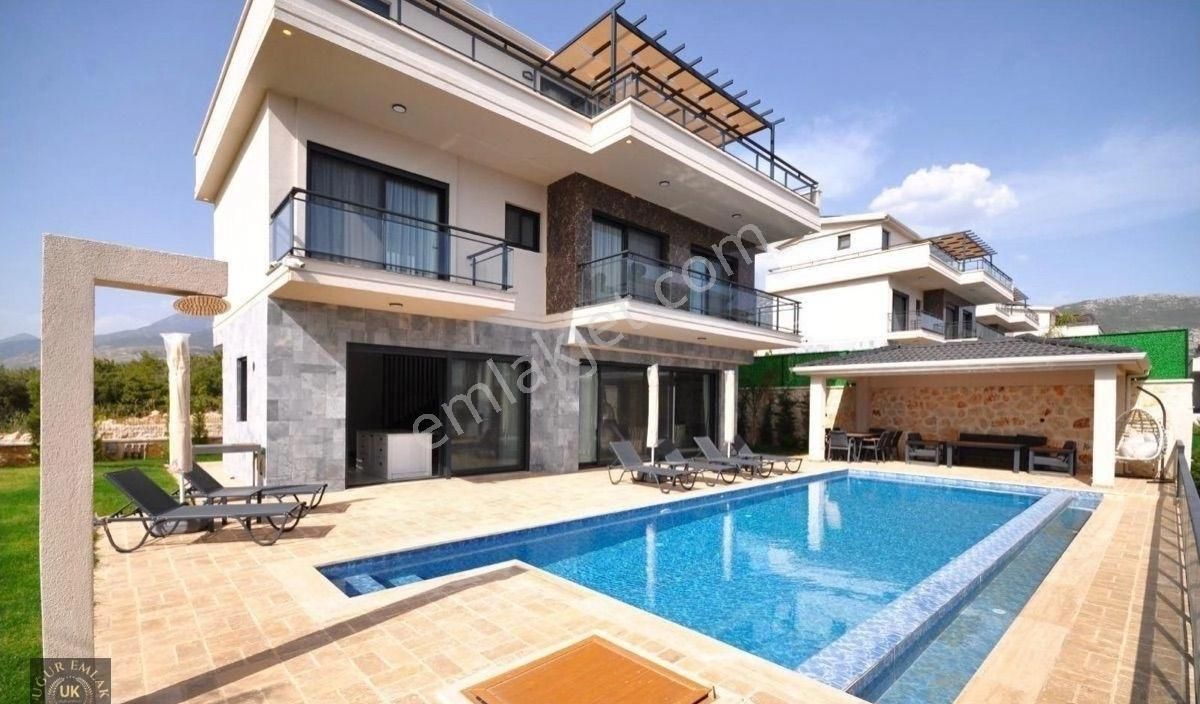 Kaş Kalkan Satılık Villa Kaş Kalkan 4+1 Triplex Villa Deniz Manzaralı